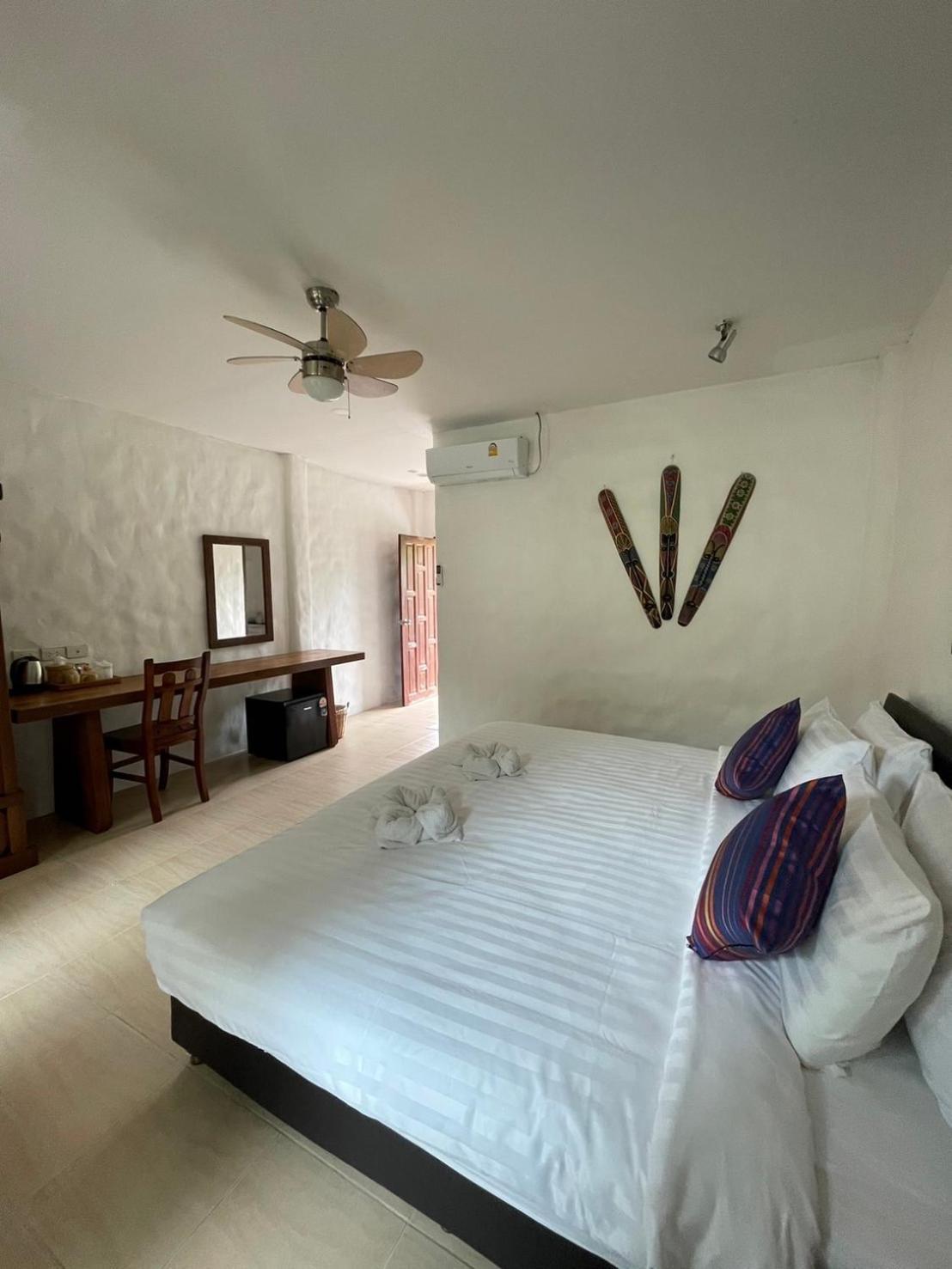 Gee Resort Koh Tao Exterior photo